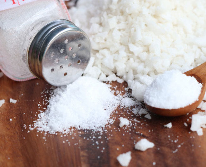 cleaning tap with salt