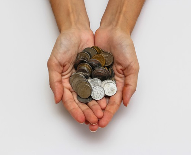 पुराने सिक्कों को करें साफ coin clean