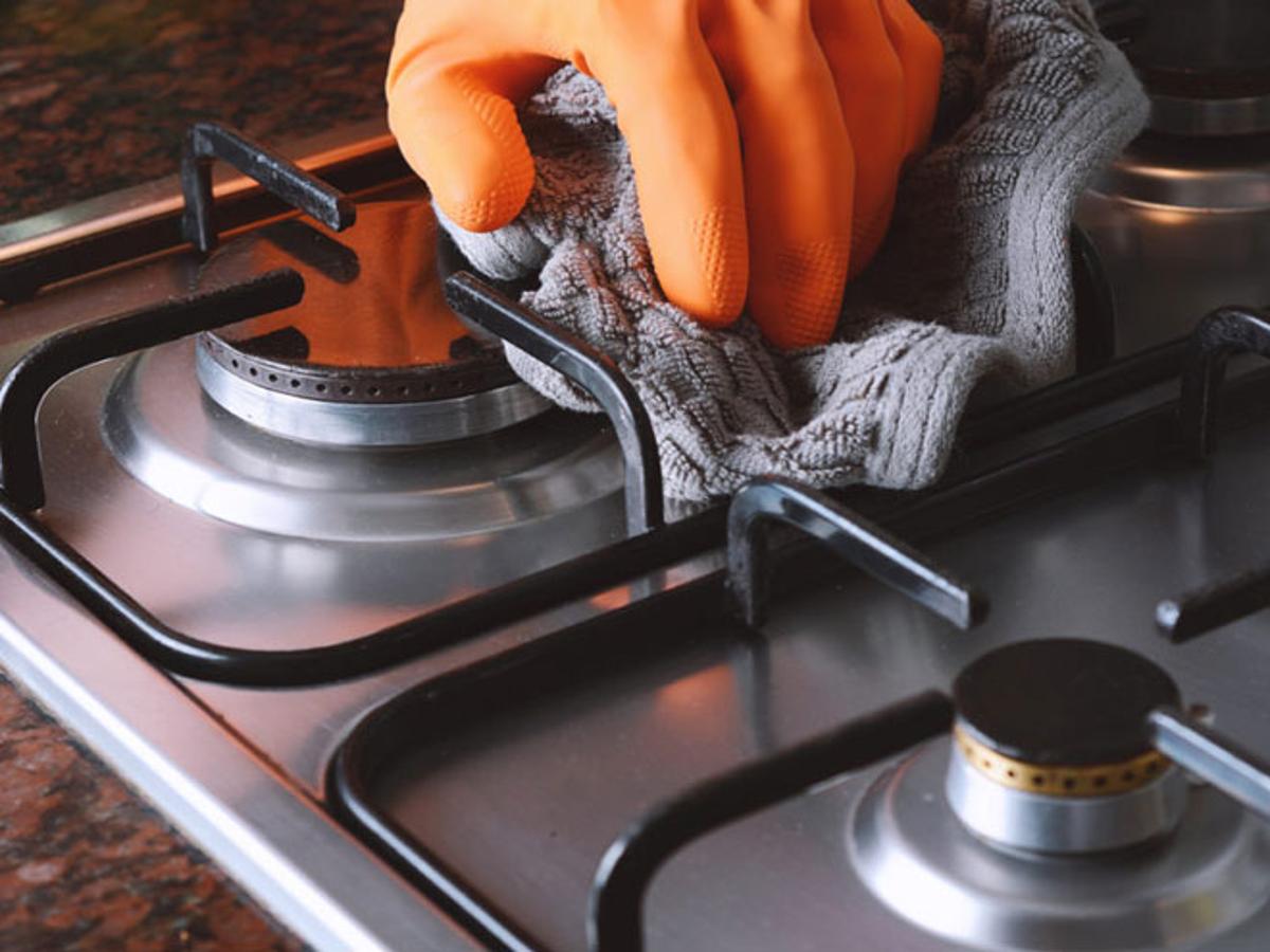 How To Clean Your Gas Burners At Home