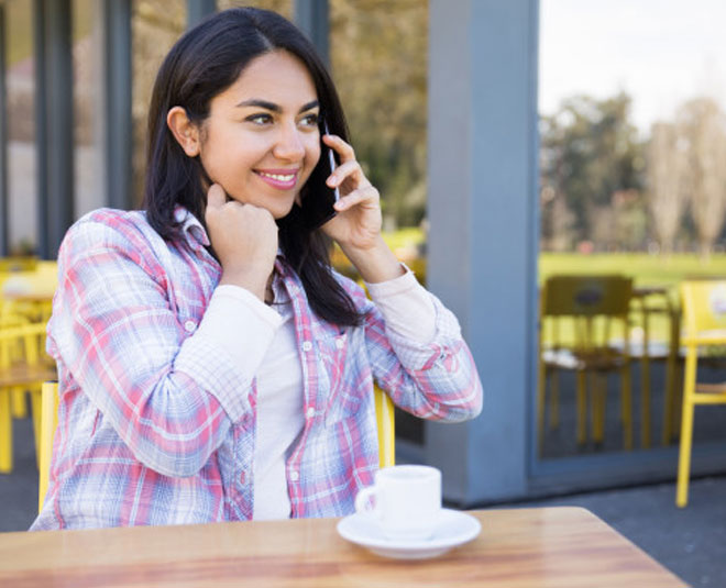 know-the-ways-to-hang-up-on-someone-when-you-re-at-home-in-hindi-know