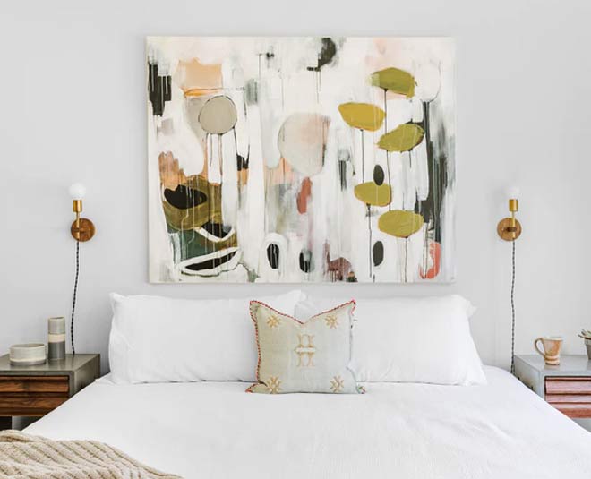 How to Decorate a Blank Wall with Wall Art — Homzie Designs