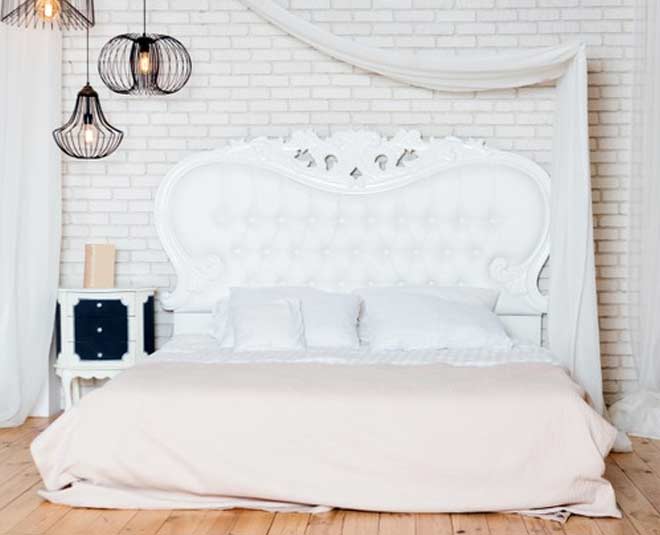 inside  cotten bedsheet