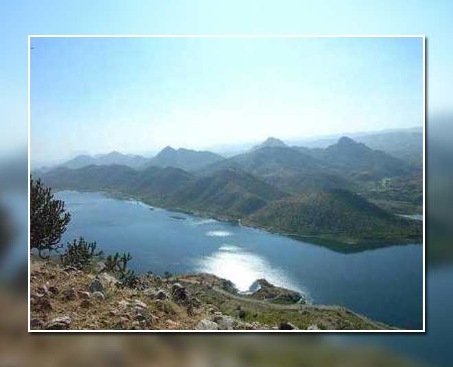 inside  () horsel hills