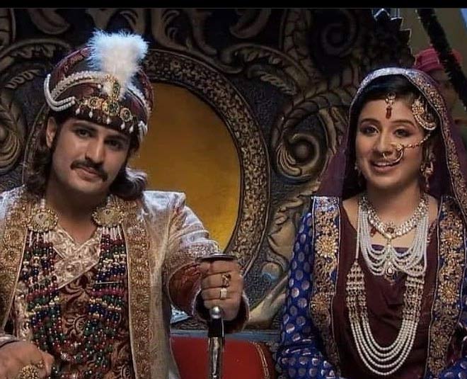 परिधि शर्मा-रजत टोकस jodha akbar pic