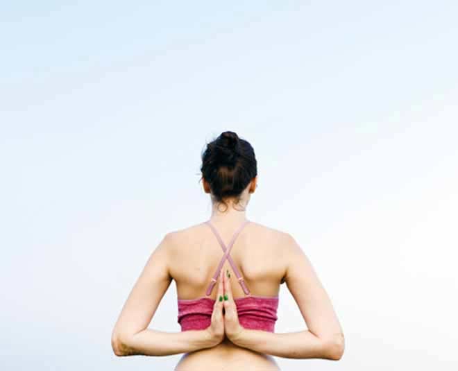 paschim namaskara for women