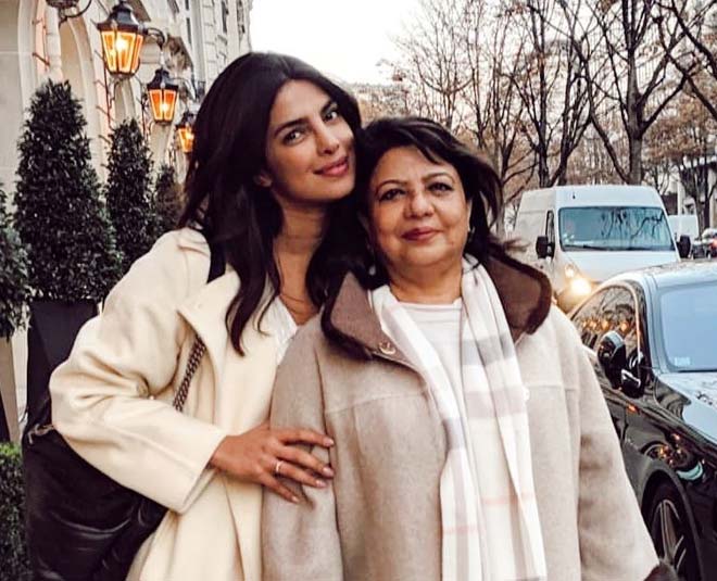 priyanaka with mother