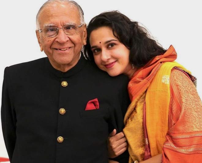 radhika raje with father