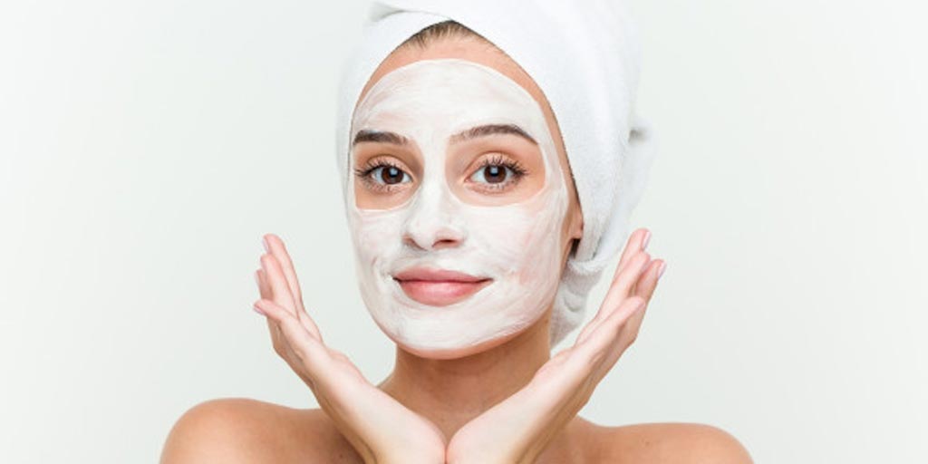 Homemade Rice Flour Scrub For Skin Whitening In Hindi चेहरे को बनाना