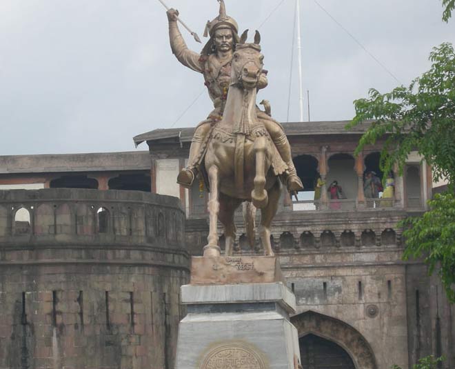 shaniwar wada haunted story inside 