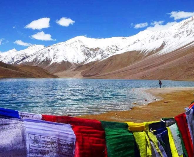spiti valley chandratal lake inside 