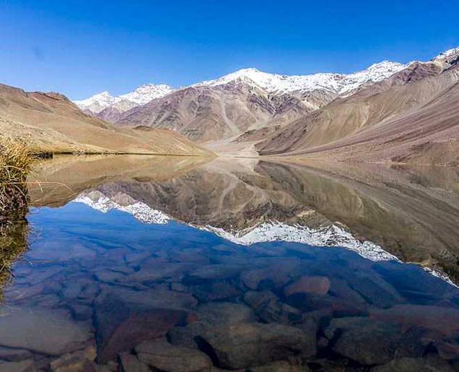 spiti valley chandratal lake inside 