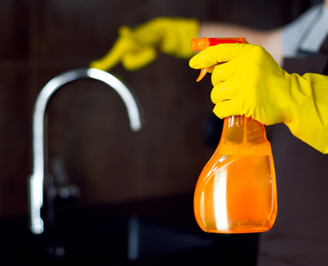 veneger sprey tap cleaning