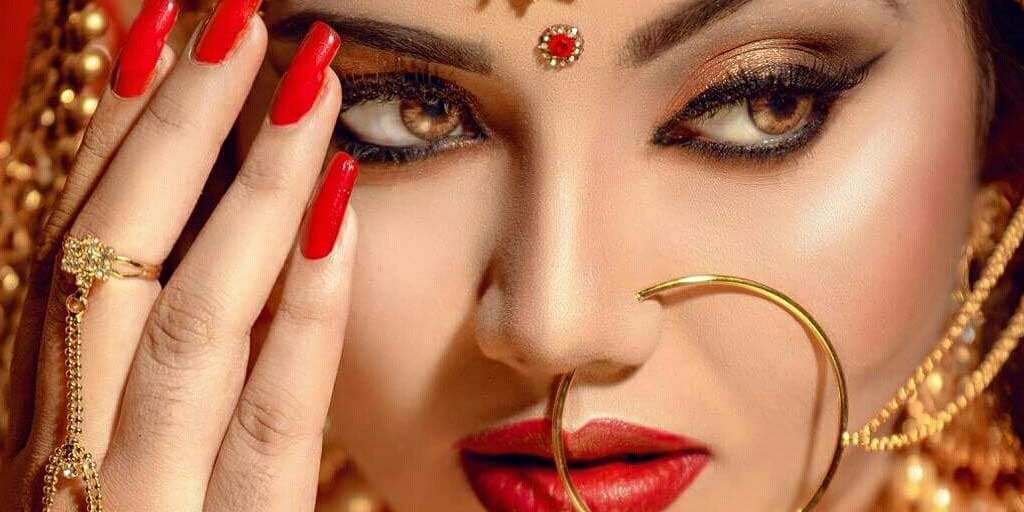 Bridal Tips To Choose Perfect Shade Contact Lenses According To Complexion  | HerZindagi