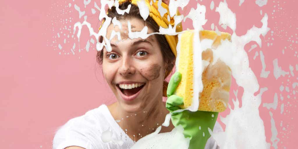 Rely On These Easy Hacks To Clean Mirror QuicklyRely On These Easy