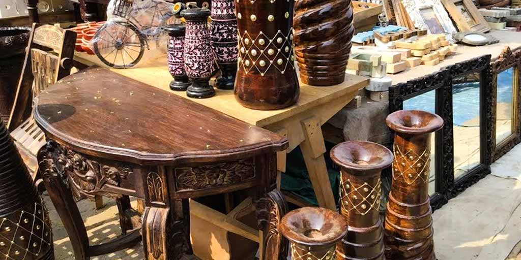 Visiting Gurgaon's Banjara Market? Here Are Items You Must Buy