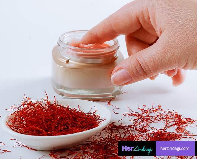 beauty  routine  with  saffron