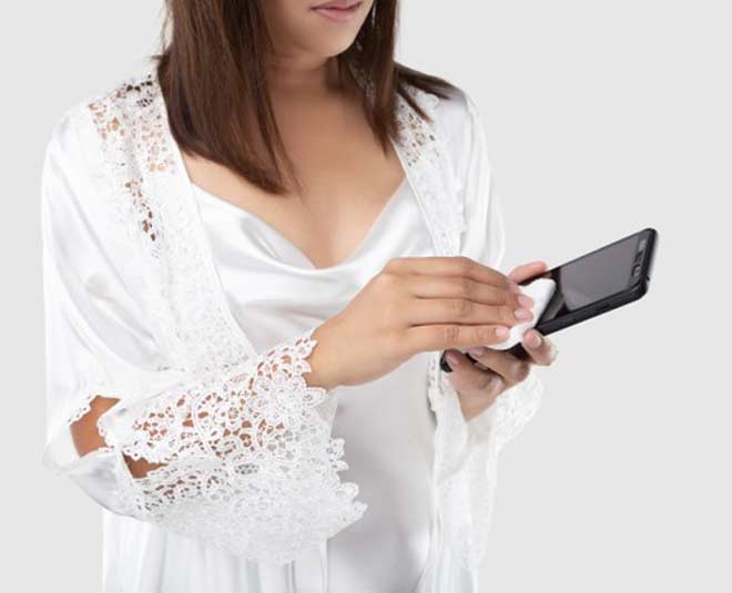 इलेक्ट्रॉनिक आइटम electronics items