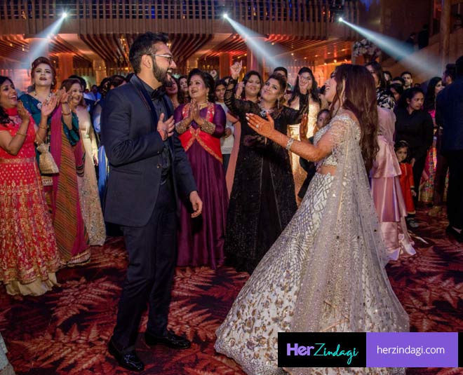 दिल्ली की इस खूबसूरत शादी की तस्वीरें- engagement party deekshant and meenal