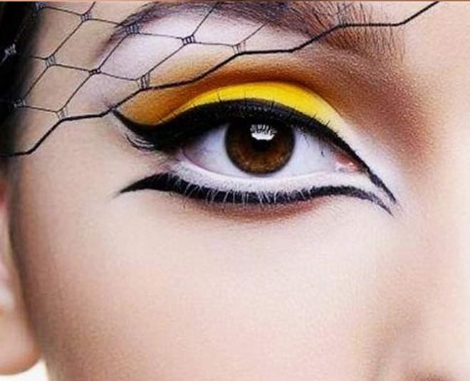 Vẽ eyeliner không chỉ đơn thuần là kỹ năng trang điểm mà còn là nghệ thuật thể hiện tính cách của bạn. Sự chính xác và linh hoạt trong cách vẽ eyeliner sẽ giúp bạn tạo nên phong cách riêng biệt, độc đáo. Hãy xem hình ảnh để khám phá thêm về vẽ eyeliner.