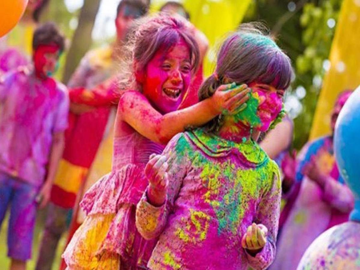 How To Make Holi Safe For Children During Covid19