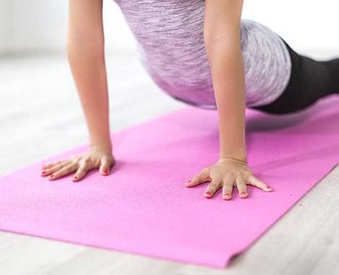 how to avoid slipping on yoga mat inside 
