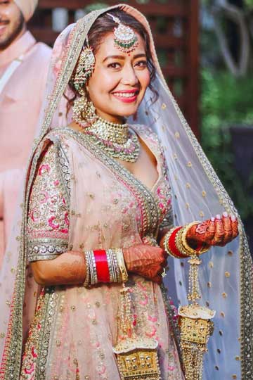 bridal lehenga shopping tips | Bridal Lehenga: शादी का लहंगा खरीदते समय  दुल्हन को इन 10 बातों का रखना चाहिए खास ध्यान | Hindi News, लाइफस्टाइल