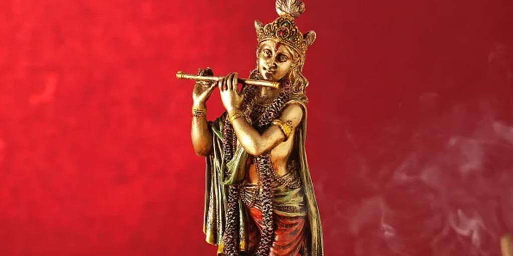 Never Place Lord Krishna Murti In These Directions Or