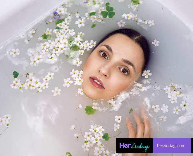 milk  bath  for  glowing  skin