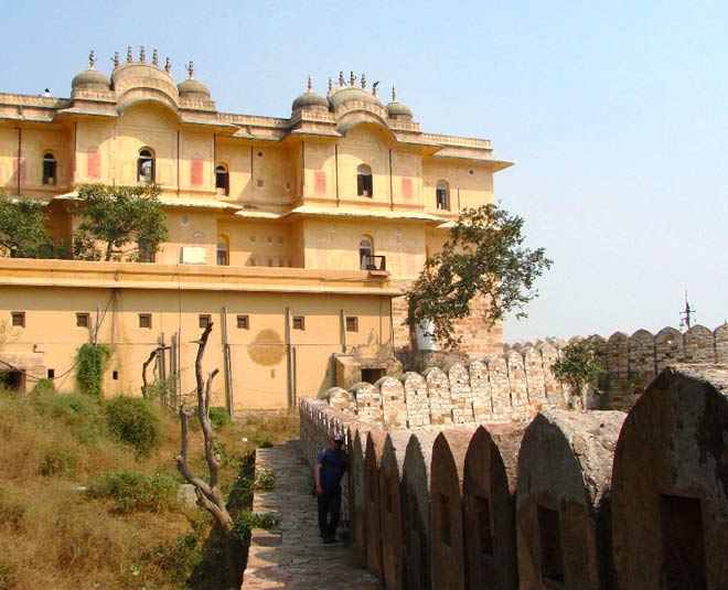 nahargarh fort history inside 