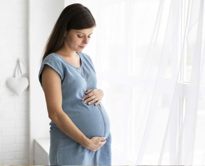 गर्भवती महिलाएं न करें होलिका की परिक्रमा pregnent women holika dahan
