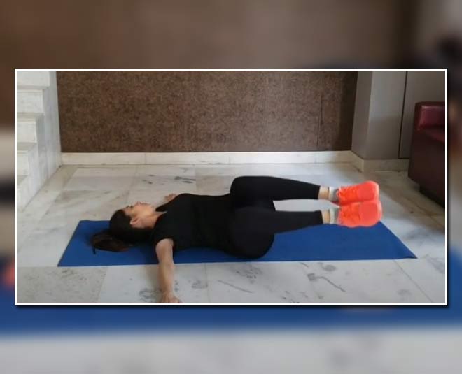 Bird dog crunches inside 