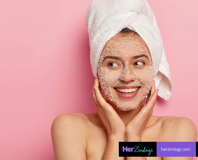 apply face pack potato