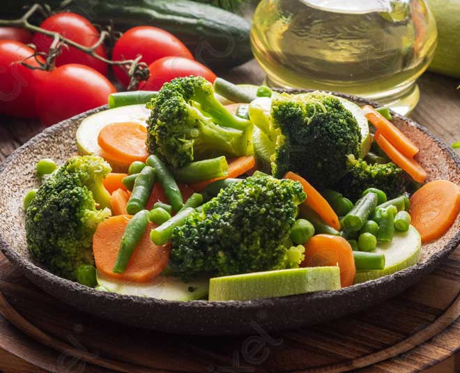 benefits of eating boiled vegetables inside 