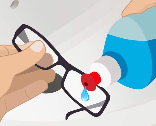 easiest way to clean your eyeglasses inside 