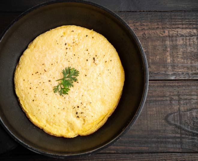 inside  Omelette cooking