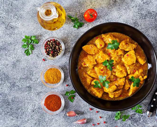 inside  chicken currry