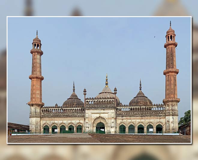 inside  barah khambada