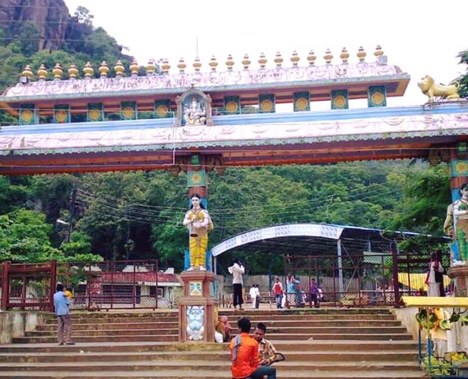 maa bamleshwari temple dongargarh inside 
