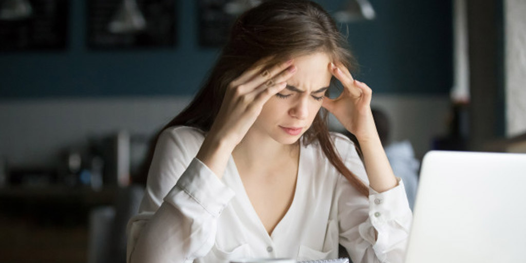What Is Period Headache And How To Cure It HerZindagi
