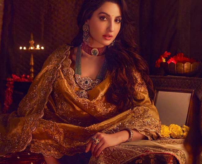 Our Favourite Celebrities' Most Stylish Diwali 2021 Outfits