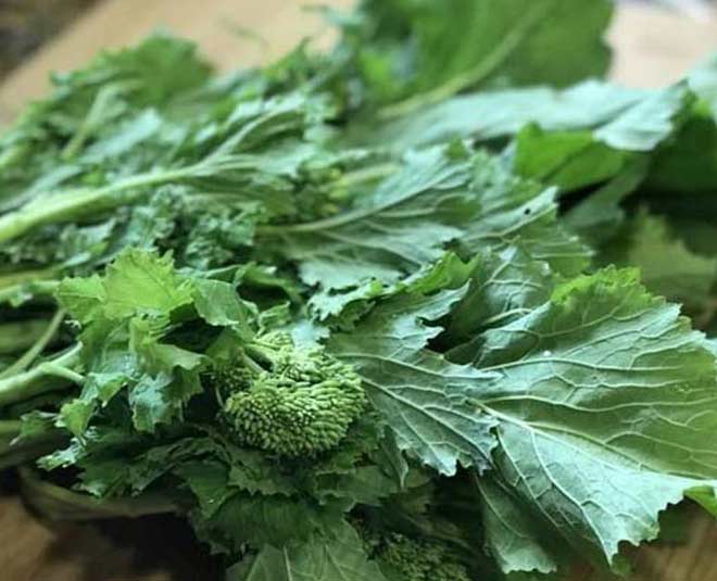 benefits of leafy greens in winters by expert