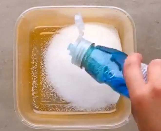 How to Clean Oil and Yellow Stains From Plastic Tiffin or Container