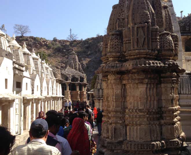 eklingji temple udaipur inside 