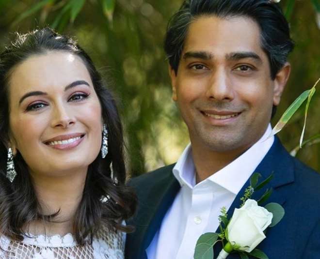 evclin sharma bridal look