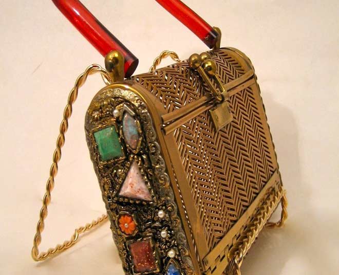 handbags pear with saree