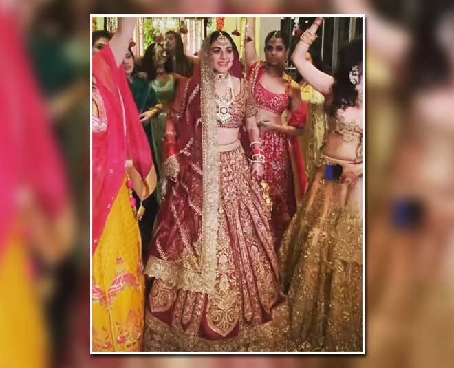 heavy  bridal  lehenga  look