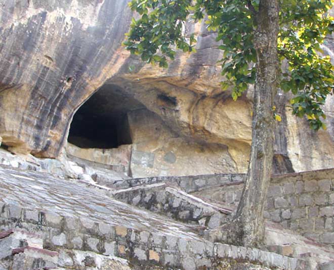 जोगीमारा गुफाएं know about famous cave in india barabar jogimara inside