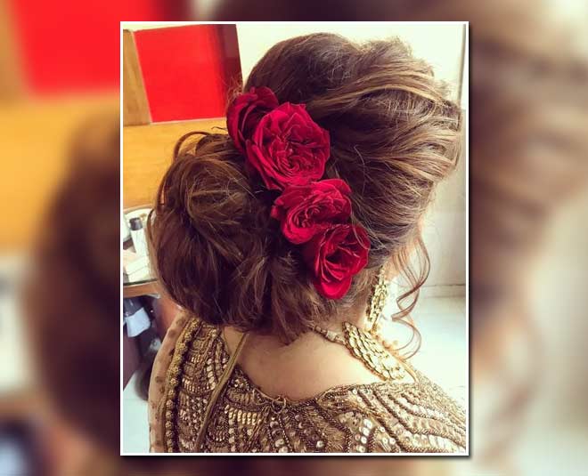 लाल फूलों का हाफ गजरा red flower bun