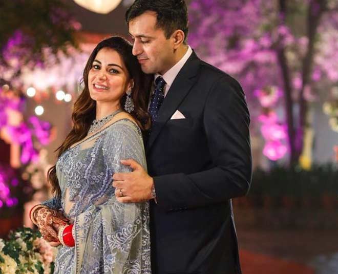 shraddha arya wedding reception saree