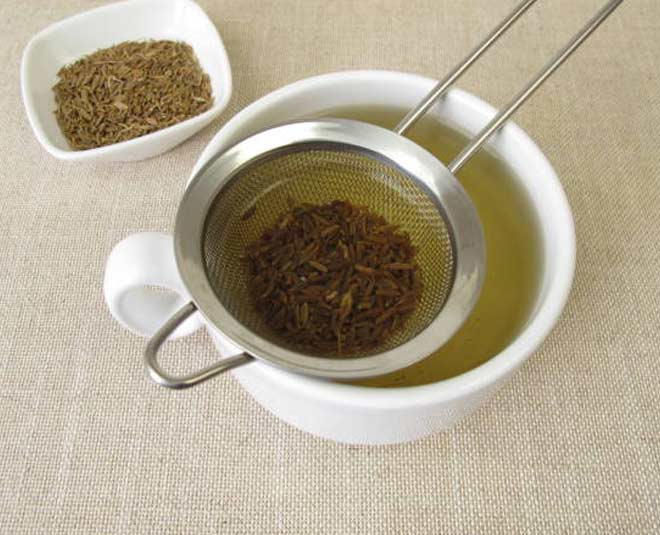 फ्लेवर देने के काम आएगी छलनी- strainer for flavour